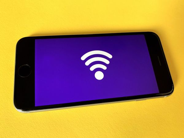A WiFi protocol weakness enables attackers to manipulate network traffic.